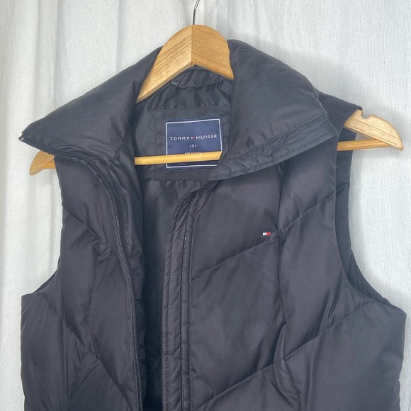 TOMMY HILFIGER DOWN PUFFER VEST [SMALL] [USED] - Picture 4 of 5
